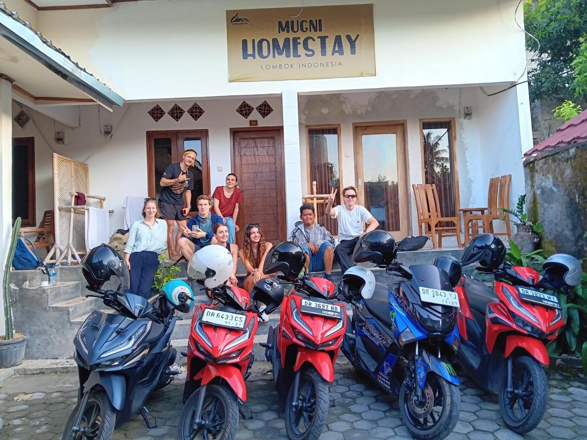 Mugeni Homestay Senggigi Exterior photo
